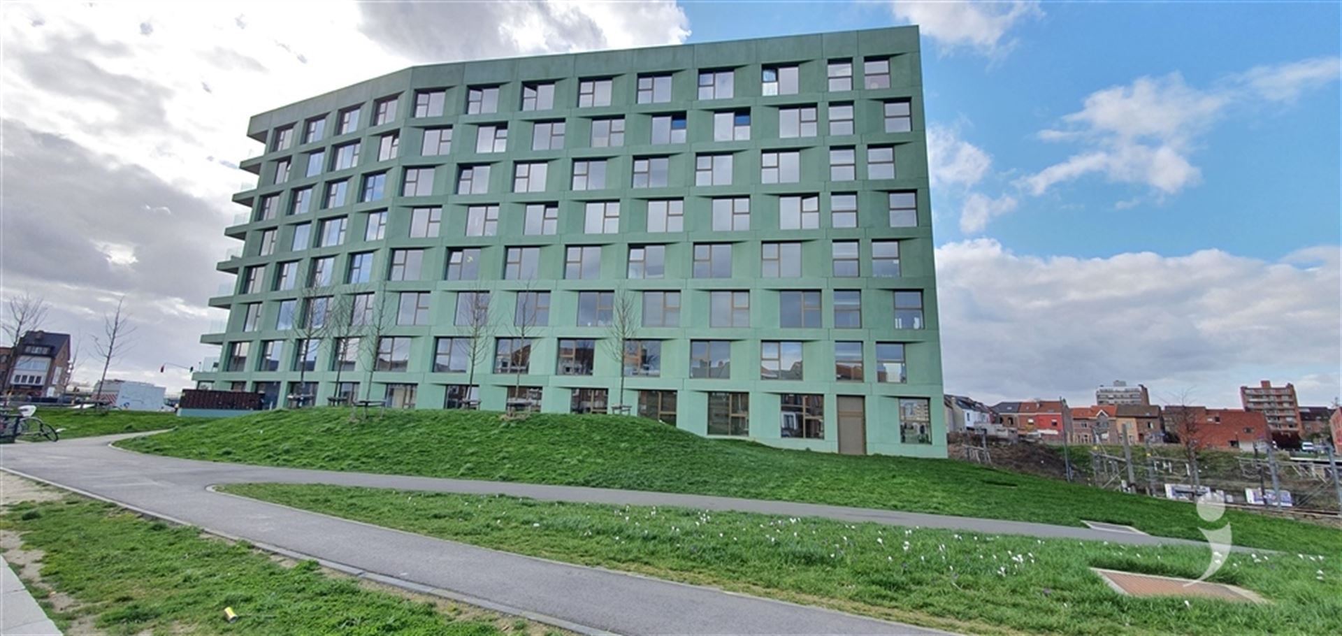 Binnenstaanplaats te huur in KESSEL-LO