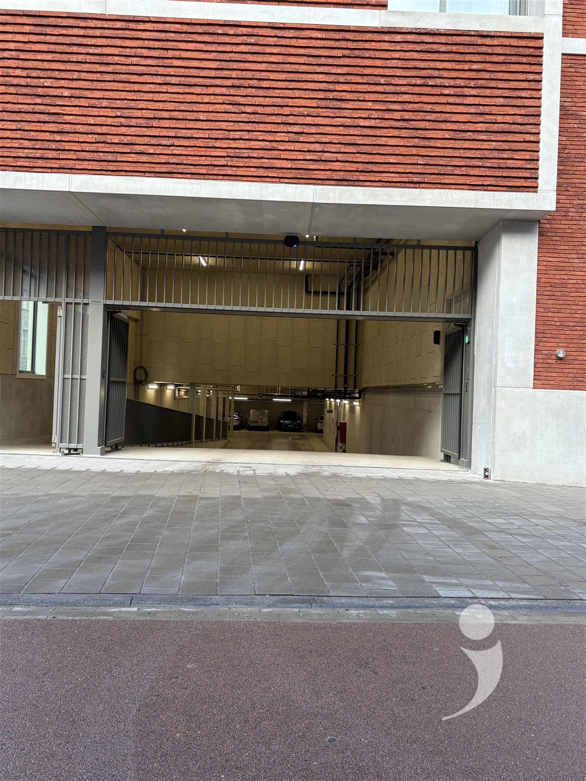 Binnenstaanplaats te huur in LEUVEN
