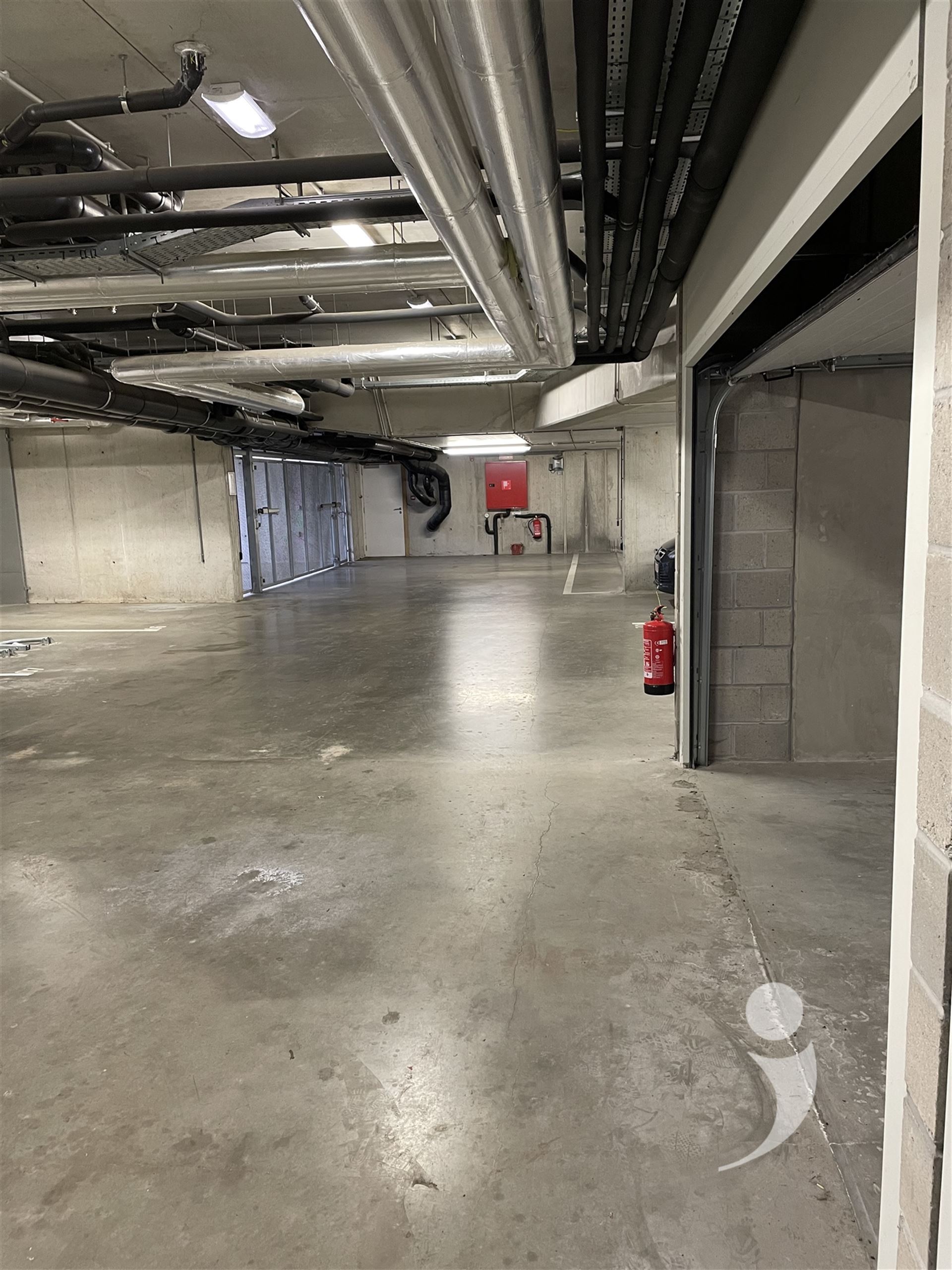 Garage/parking for rent in KESSEL-LO