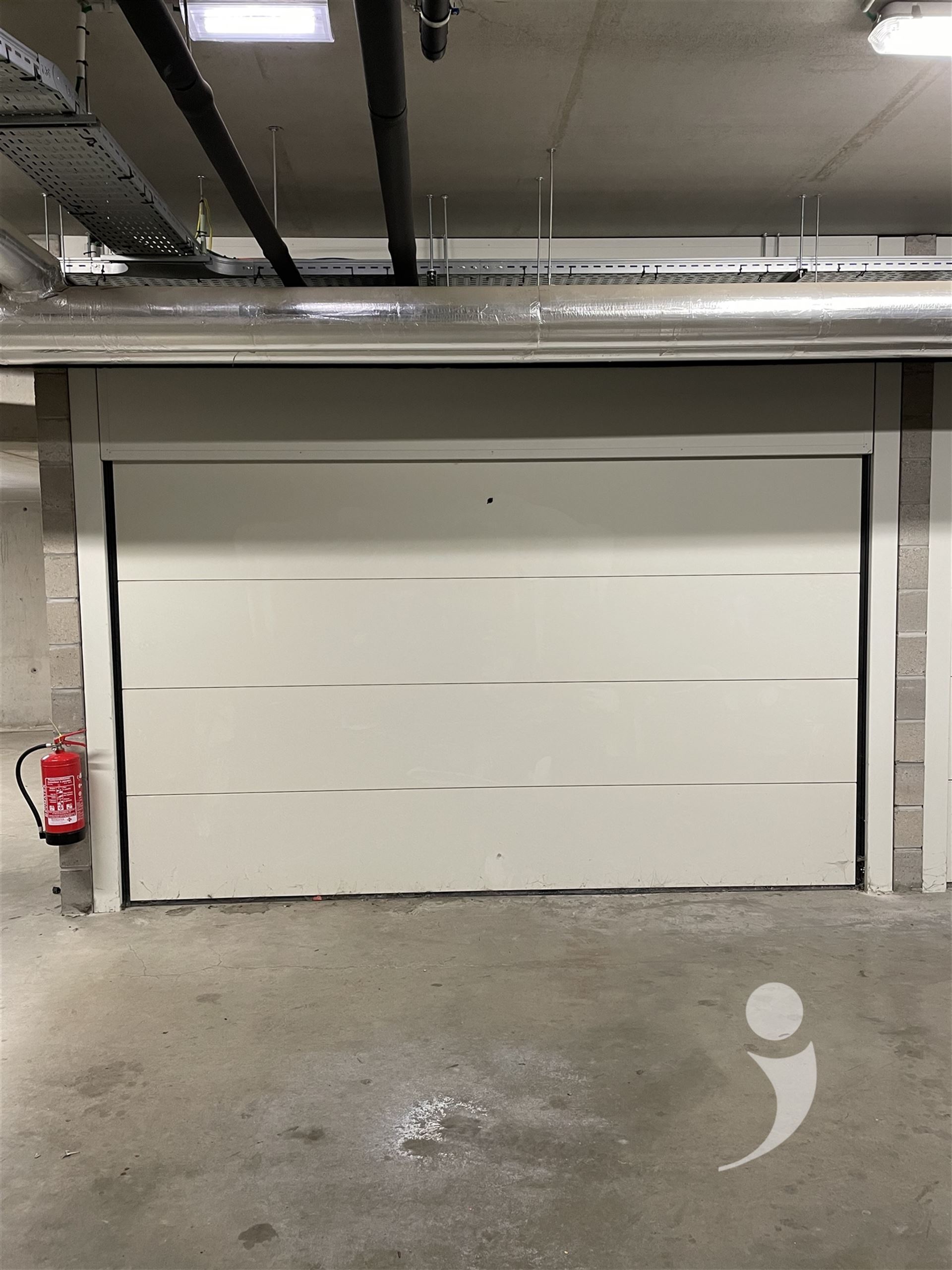 Garage/parking for rent in KESSEL-LO