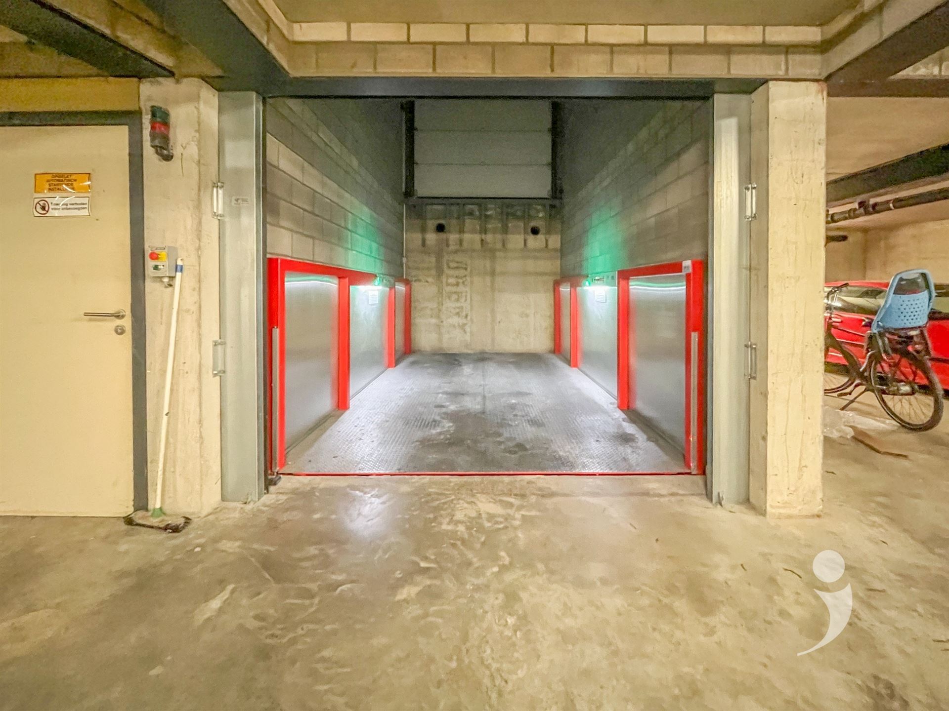 Garage/parking for sale in HERENT