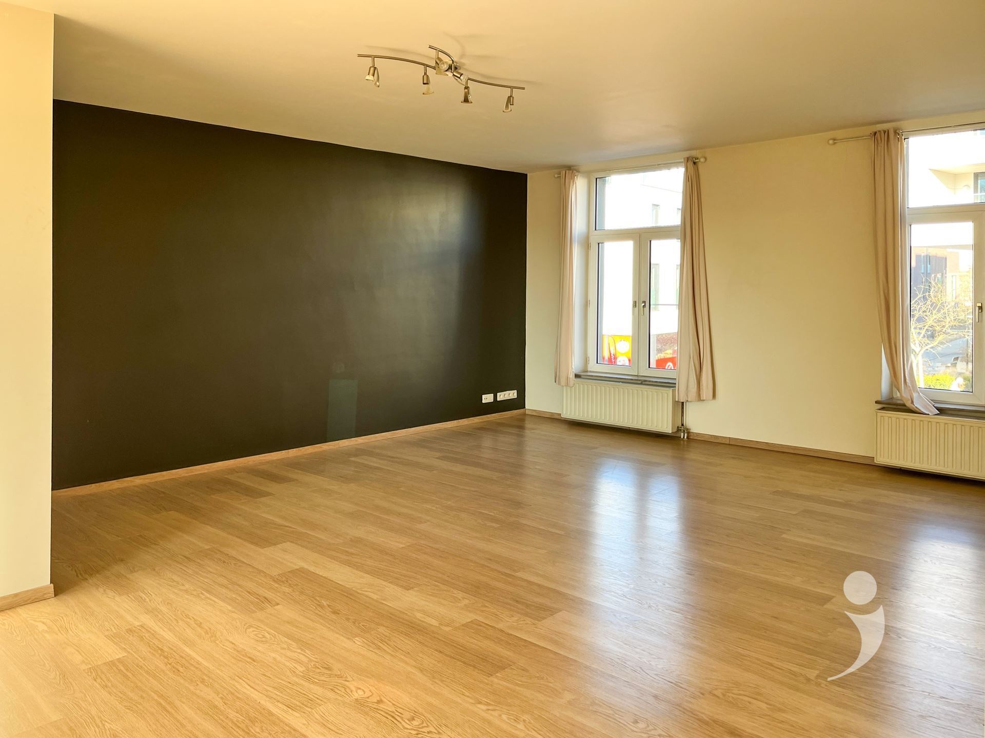 Commercieel te koop in KORTENBERG