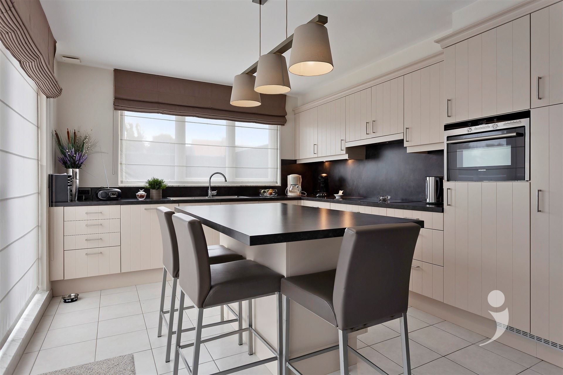 Gelijkvloerse verdieping te koop in SCHERPENHEUVEL-ZICHEM