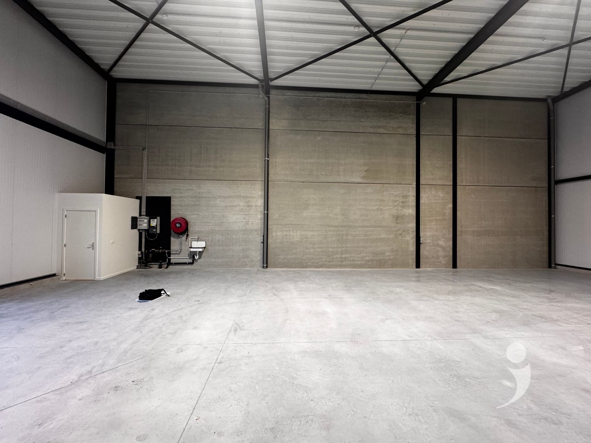 Handelspand for rent in STEENOKKERZEEL
