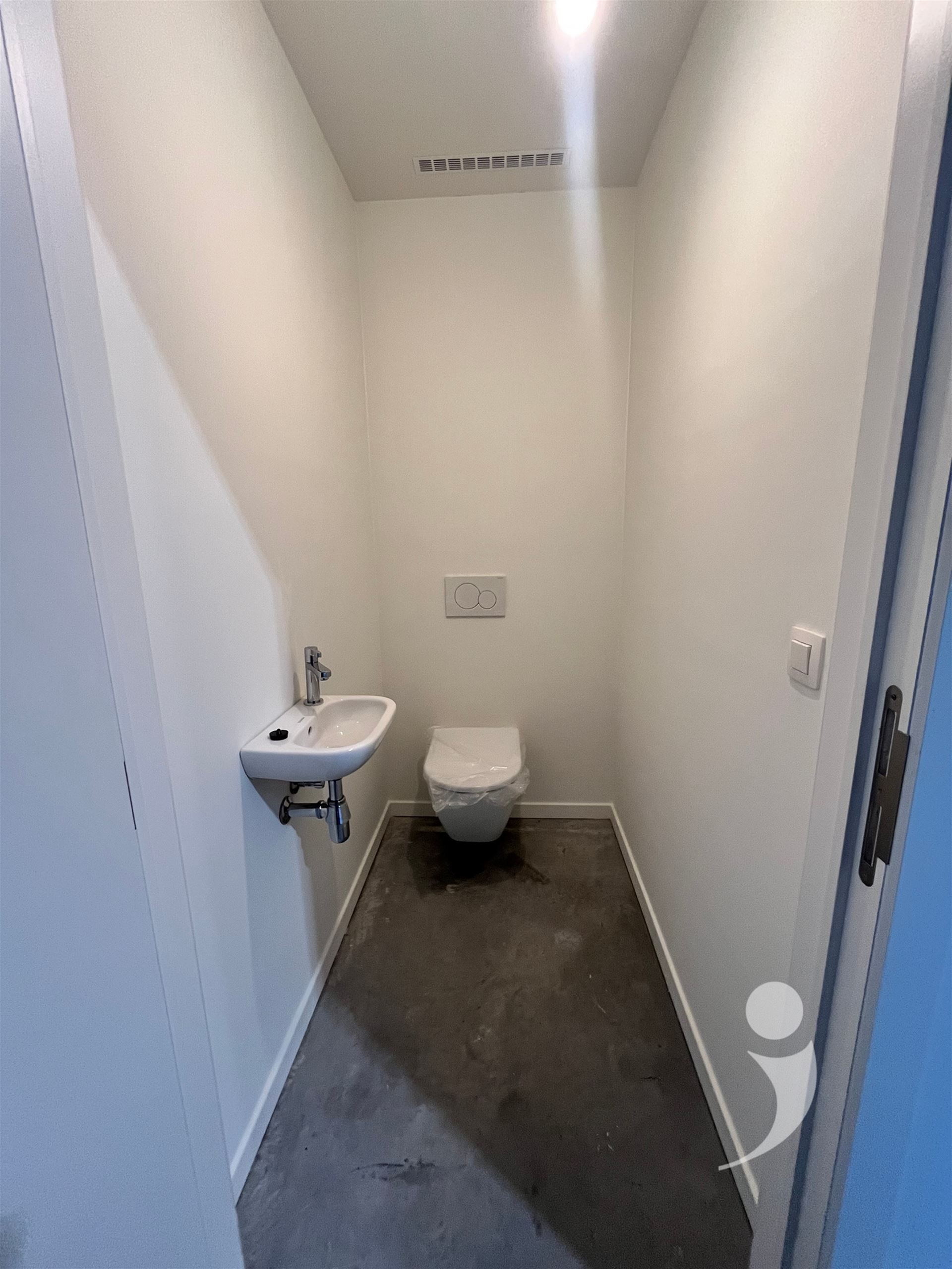 Handelspand for rent in STEENOKKERZEEL