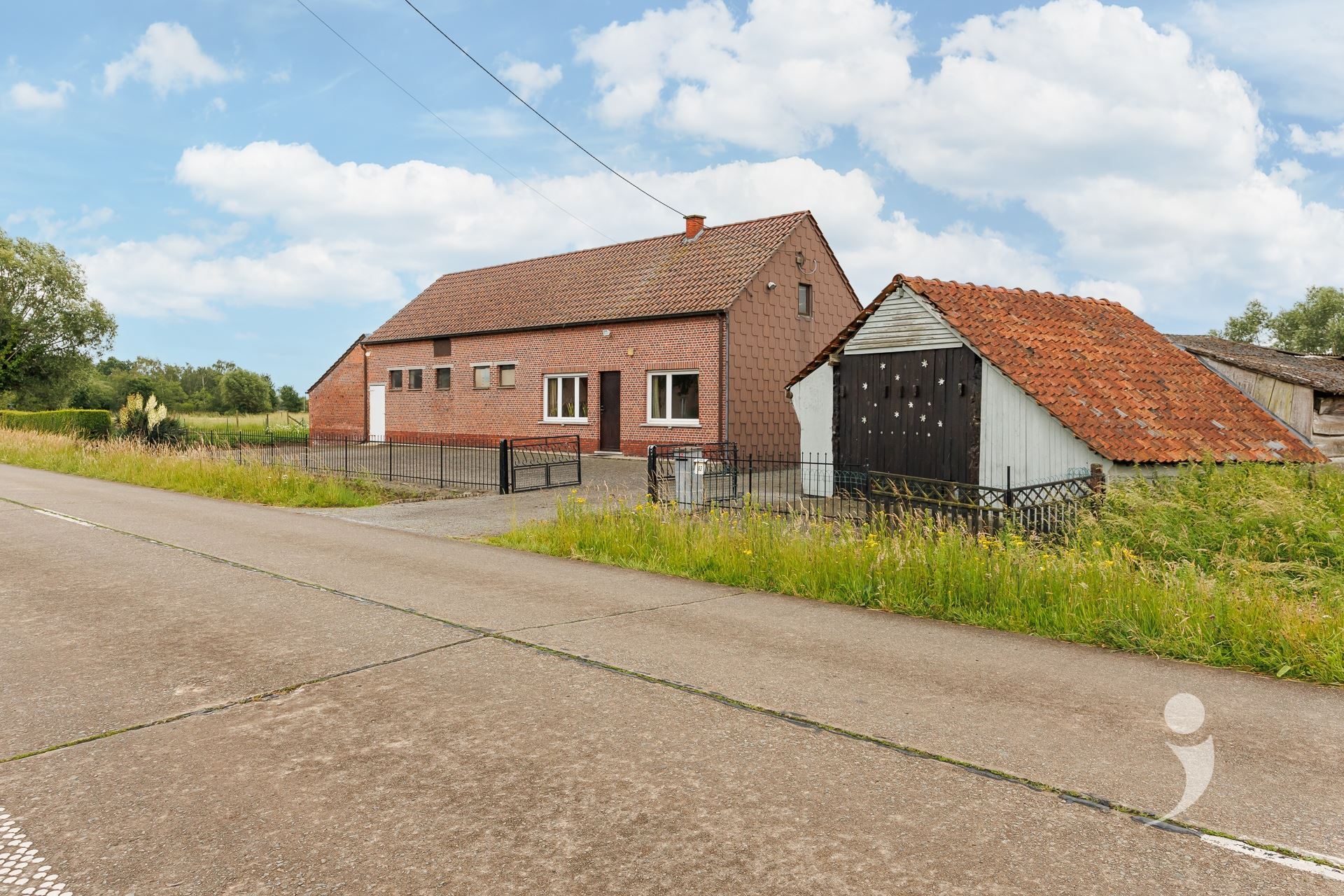 Huis te koop in RIJMENAM