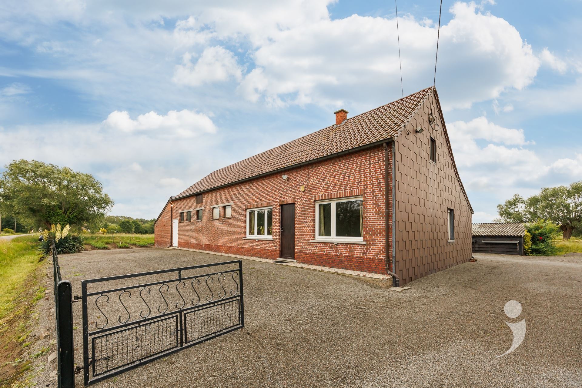 Huis te koop in RIJMENAM
