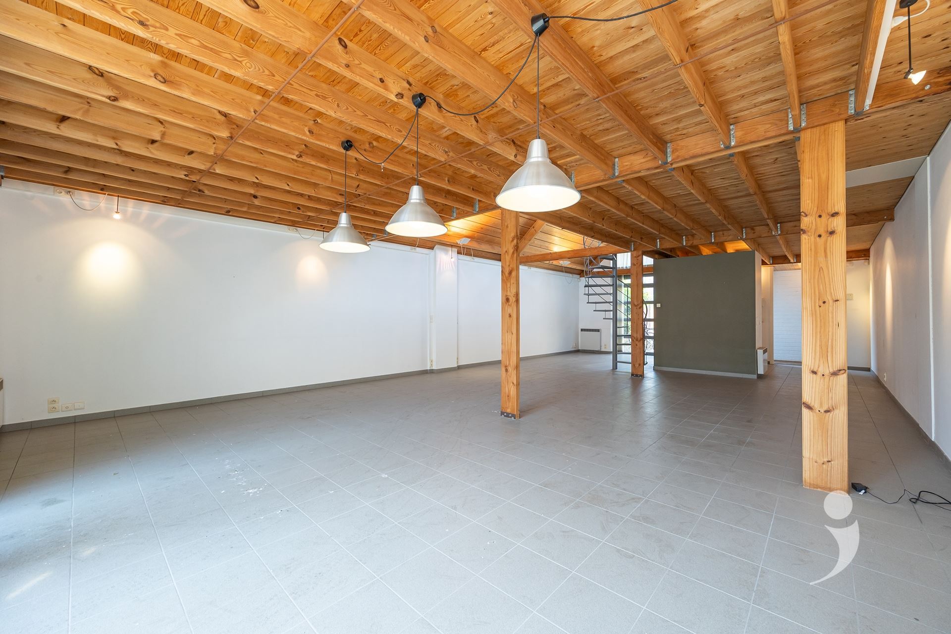Kantoor te koop in KESSEL-LO