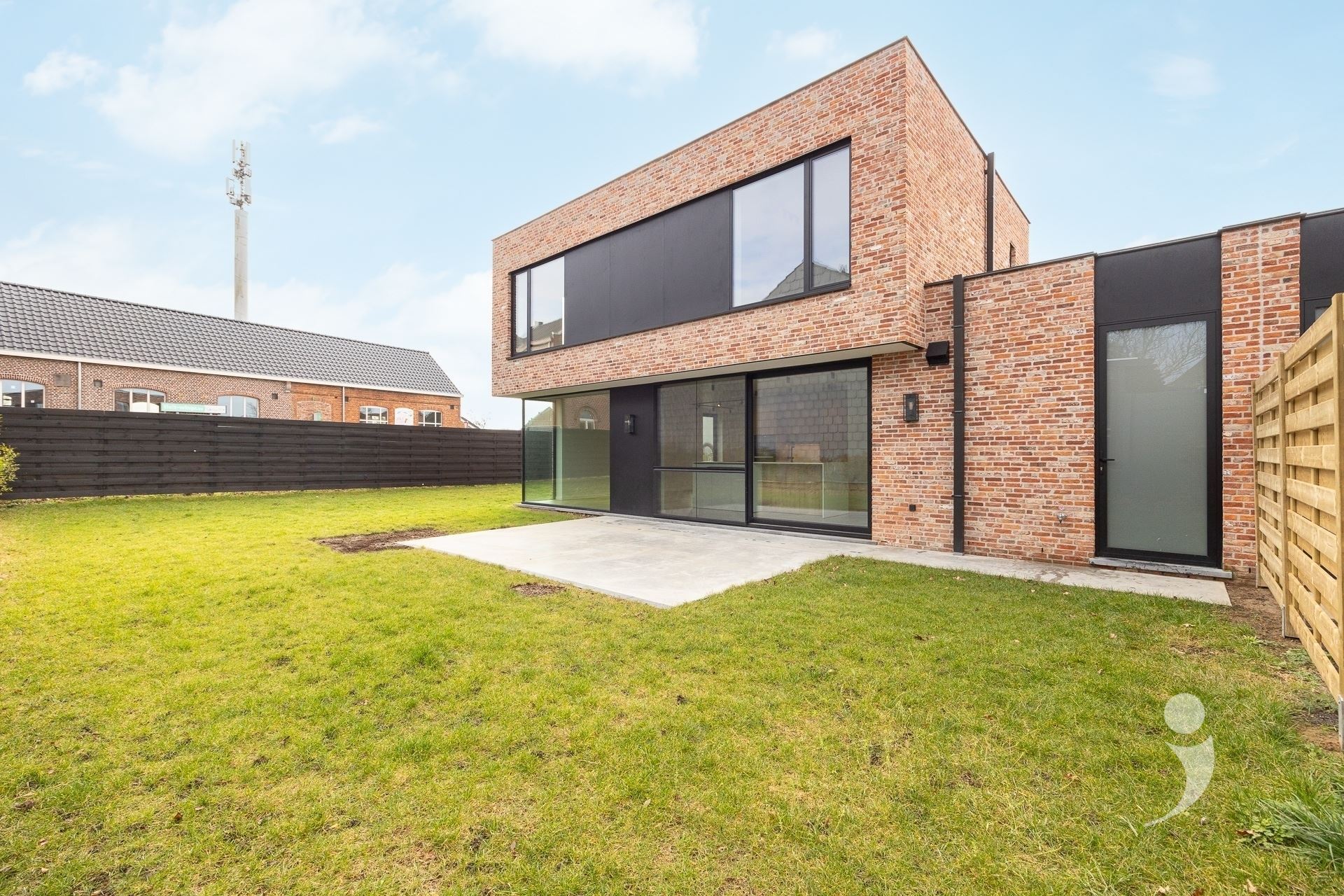 Nieuwbouw woning te koop in HOUWAART