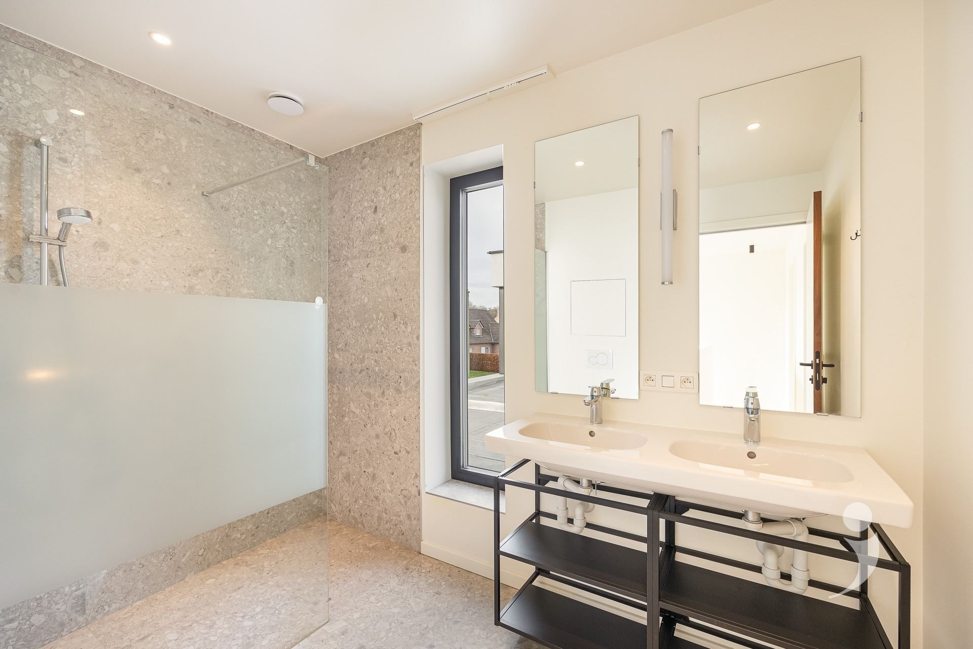 Nieuwbouw woning te koop in HOUWAART