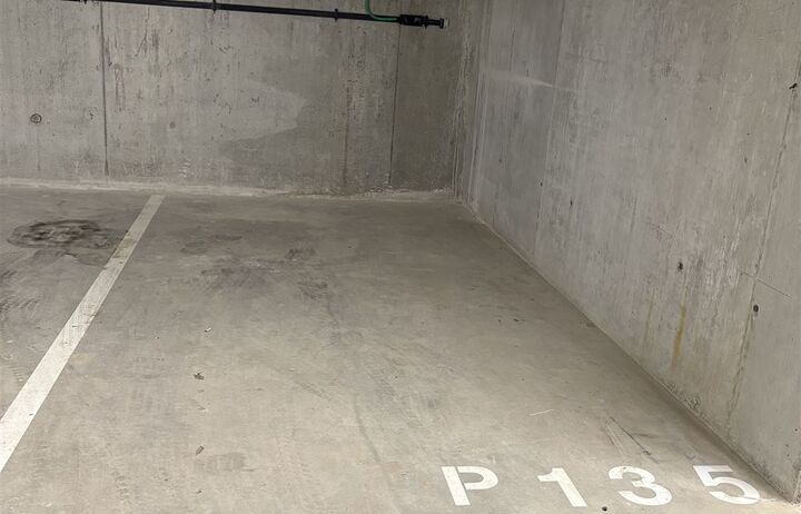 Binnenstaanplaats te huur in LEUVEN