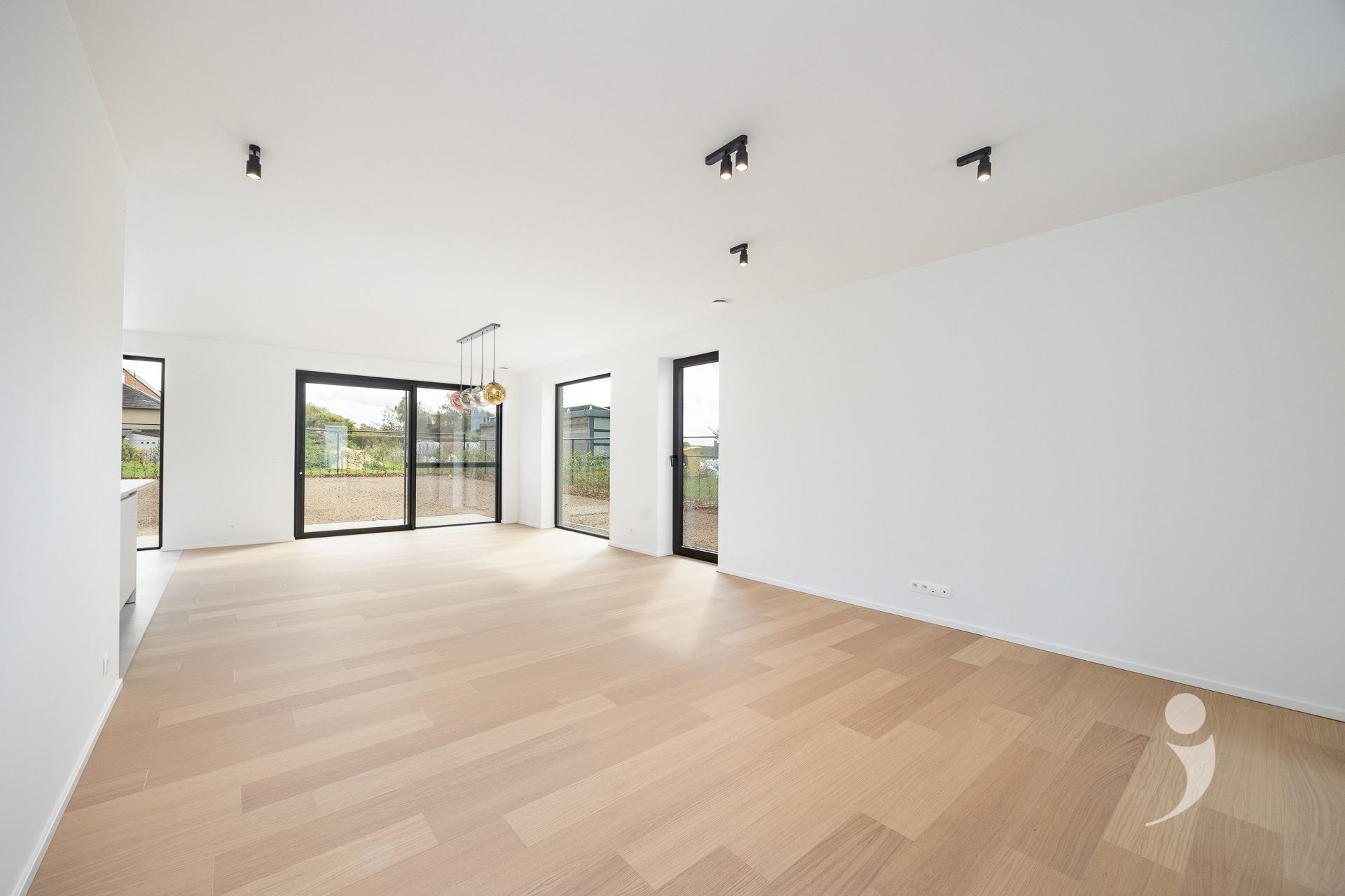 Villa/House/Farm for sale in BAAL
