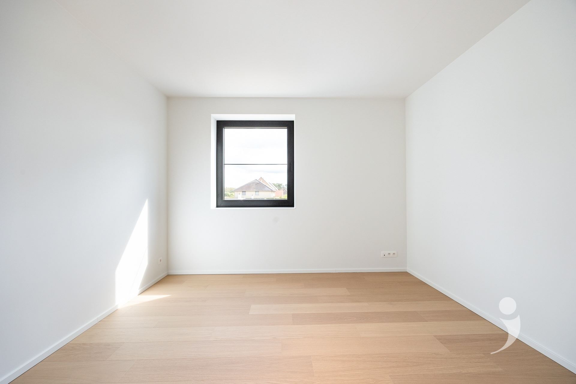 Villa/House/Farm for sale in BAAL