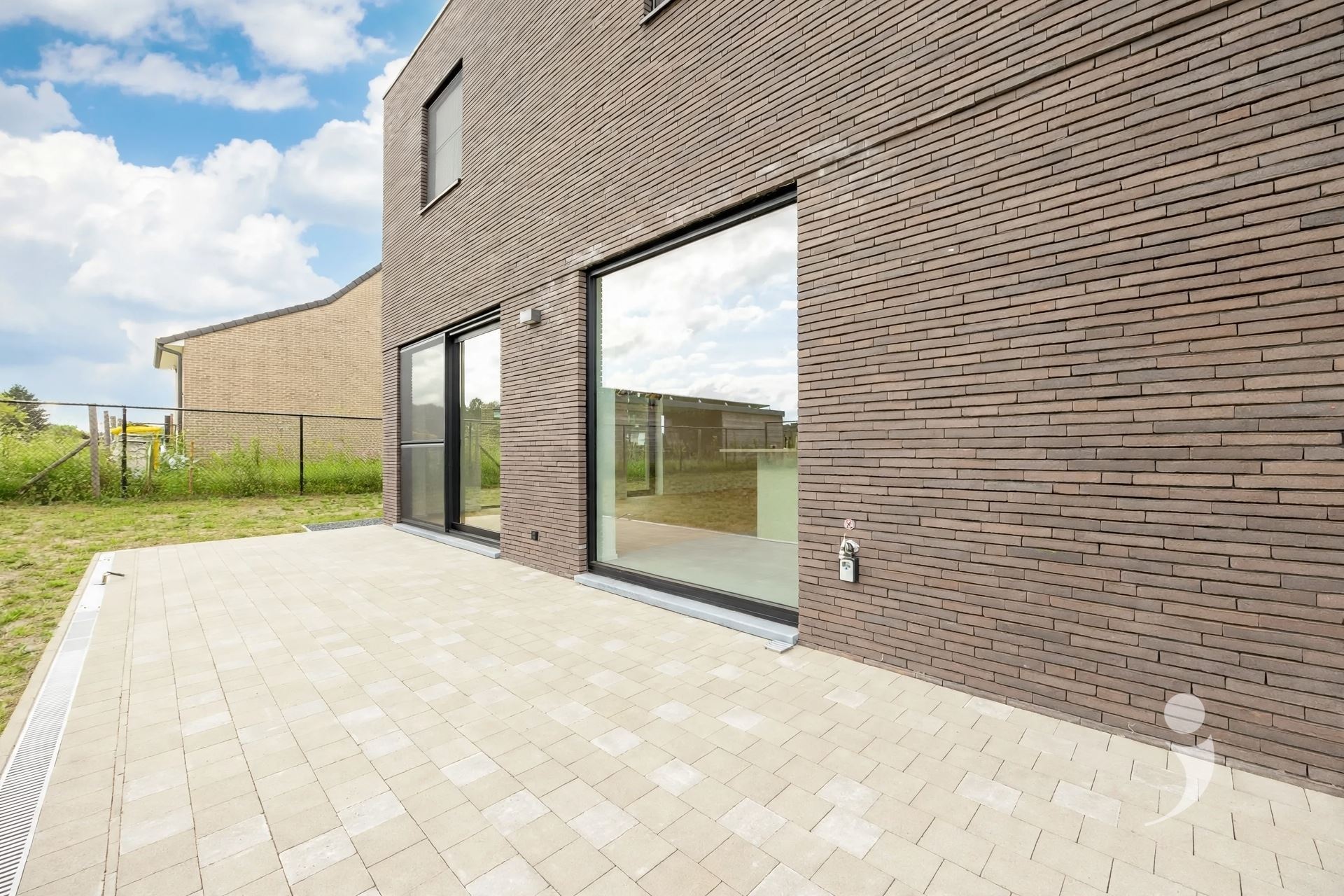 Villa/House/Farm for sale in BAAL