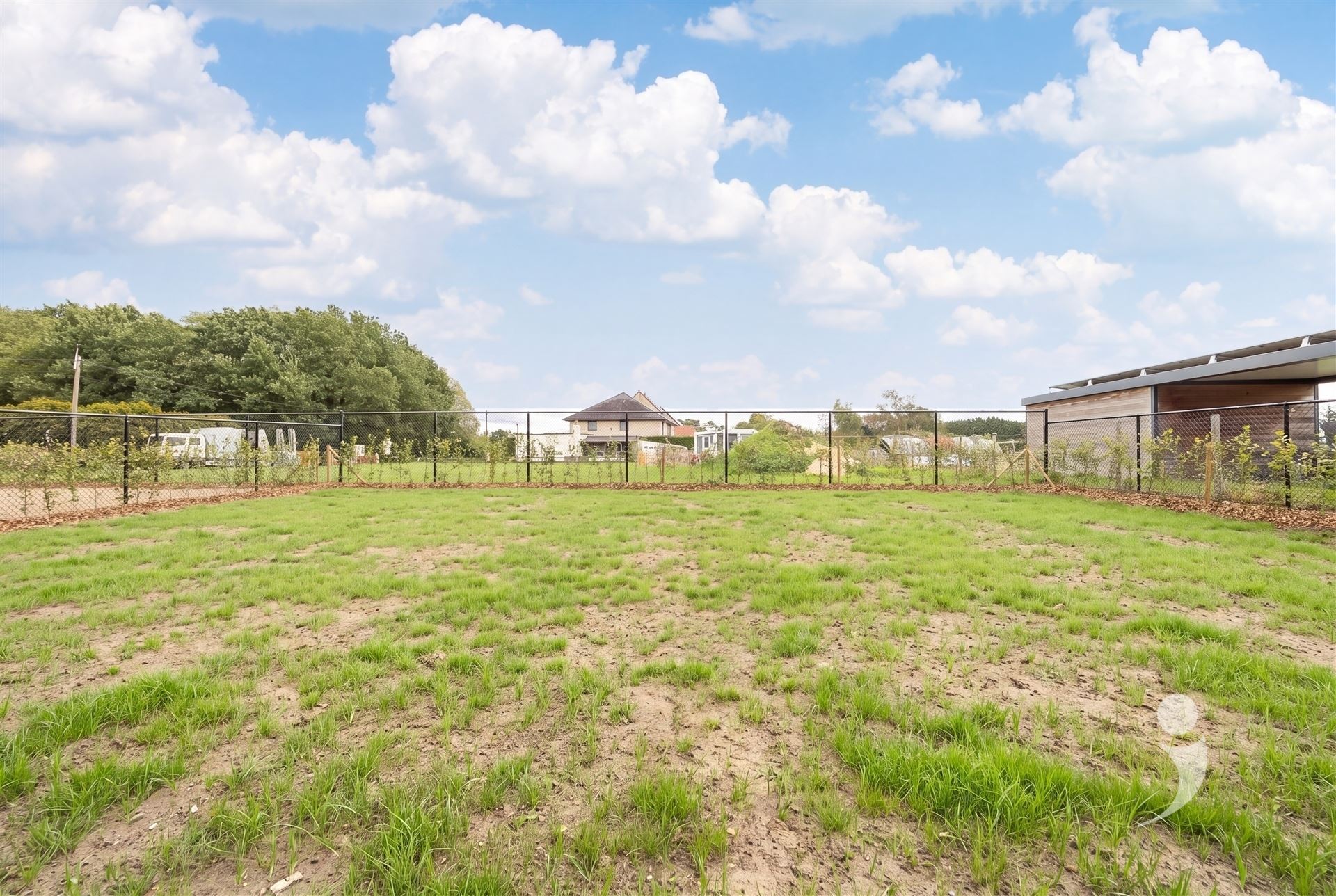 Villa/House/Farm for sale in BAAL