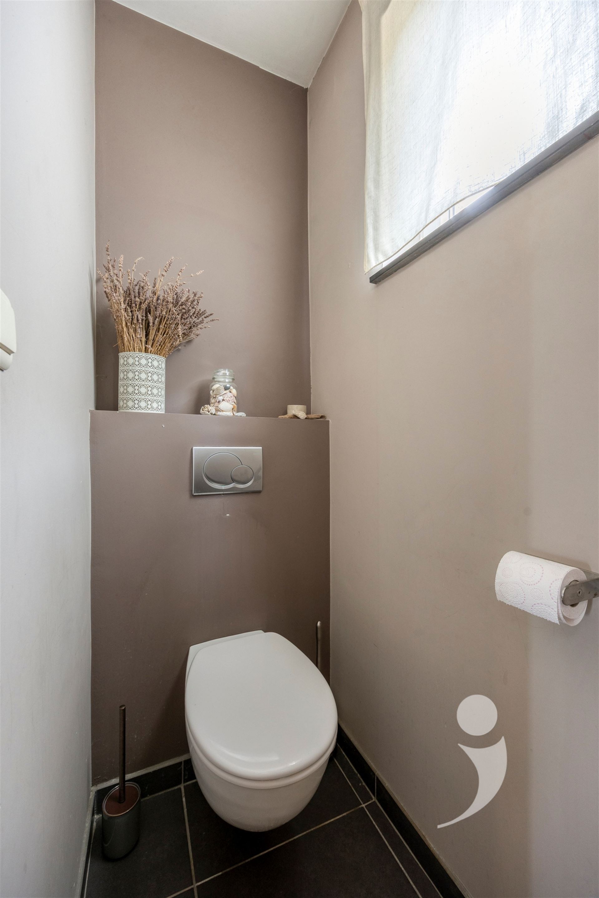 Villa/House/Farm for sale in BUDINGEN