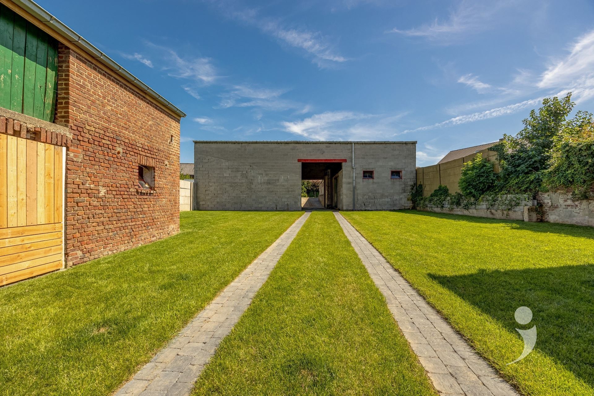 Villa/House/Farm for sale in KUMTICH
