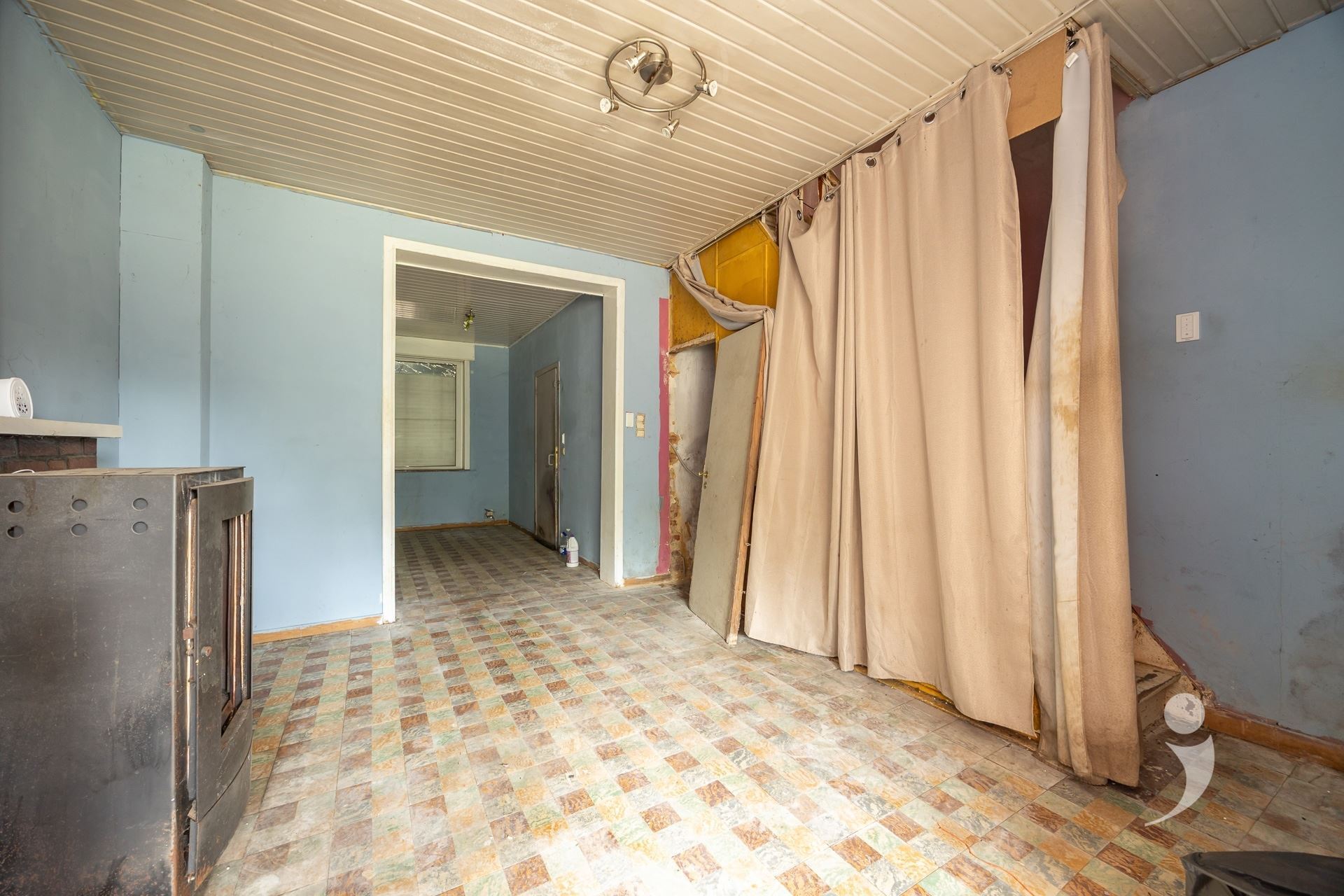 Villa/House/Farm for sale in LOVENJOEL