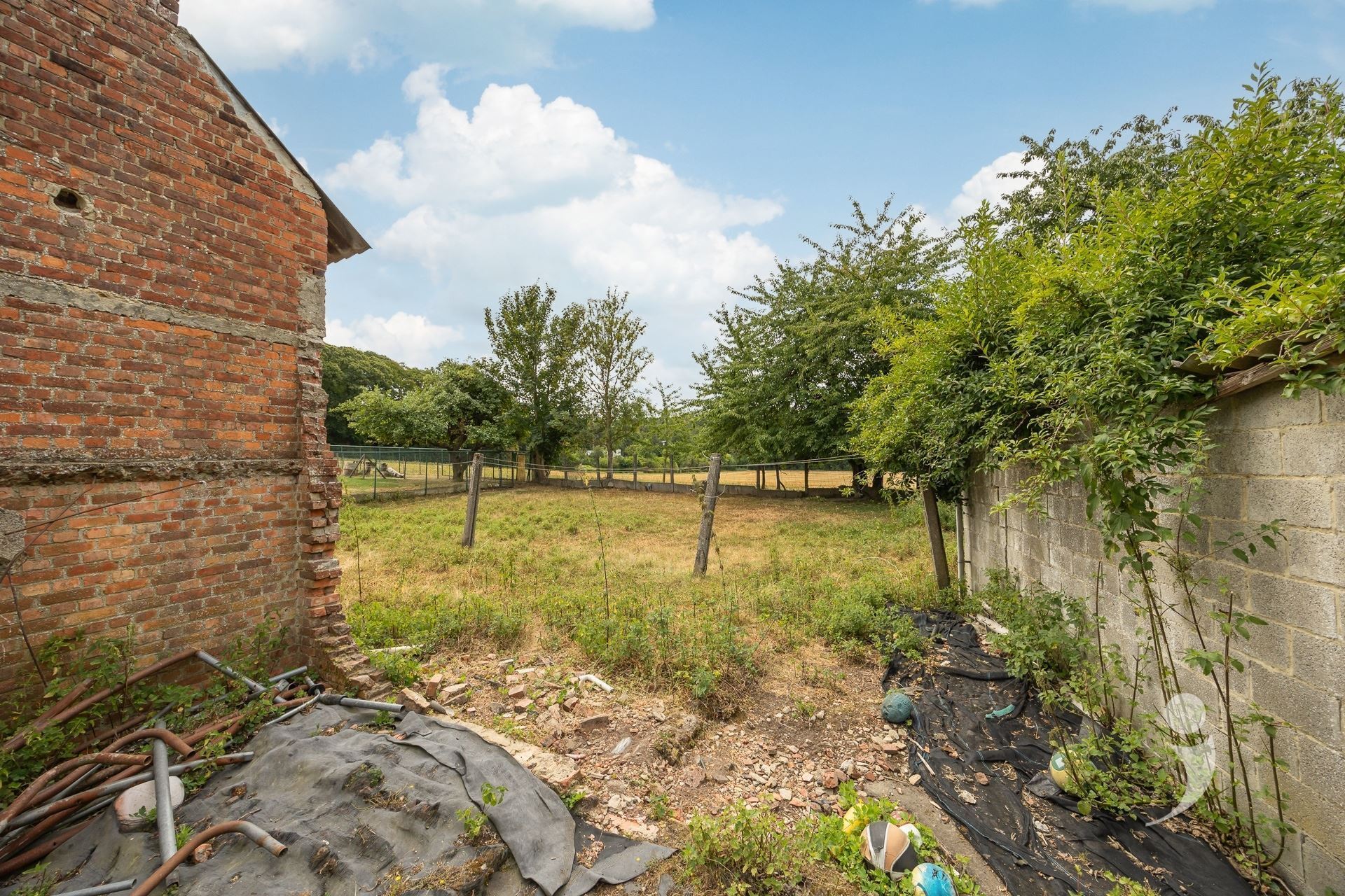 Villa/House/Farm for sale in LOVENJOEL