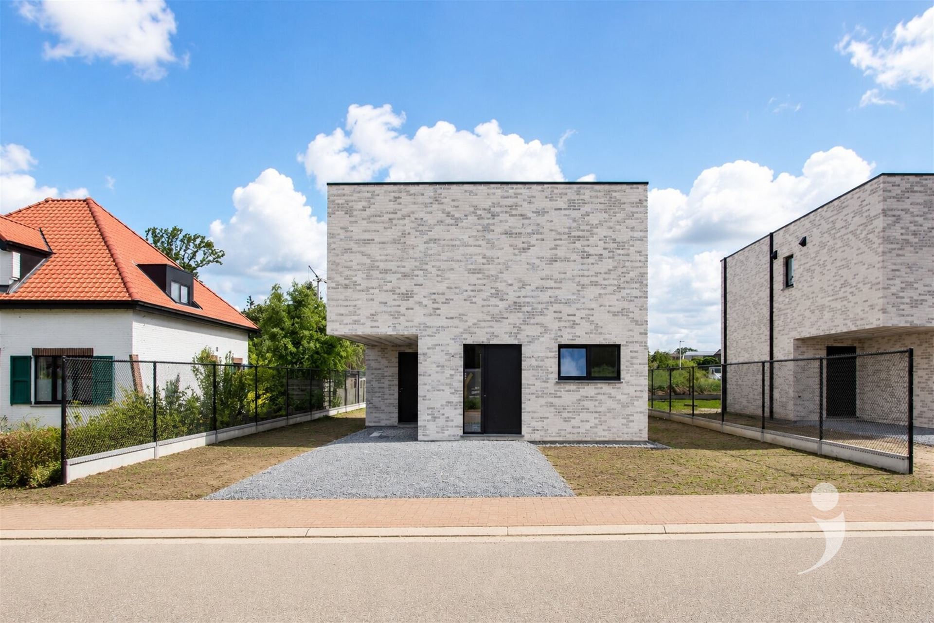 Villa/House/Farm for sale in MOLENSTEDE