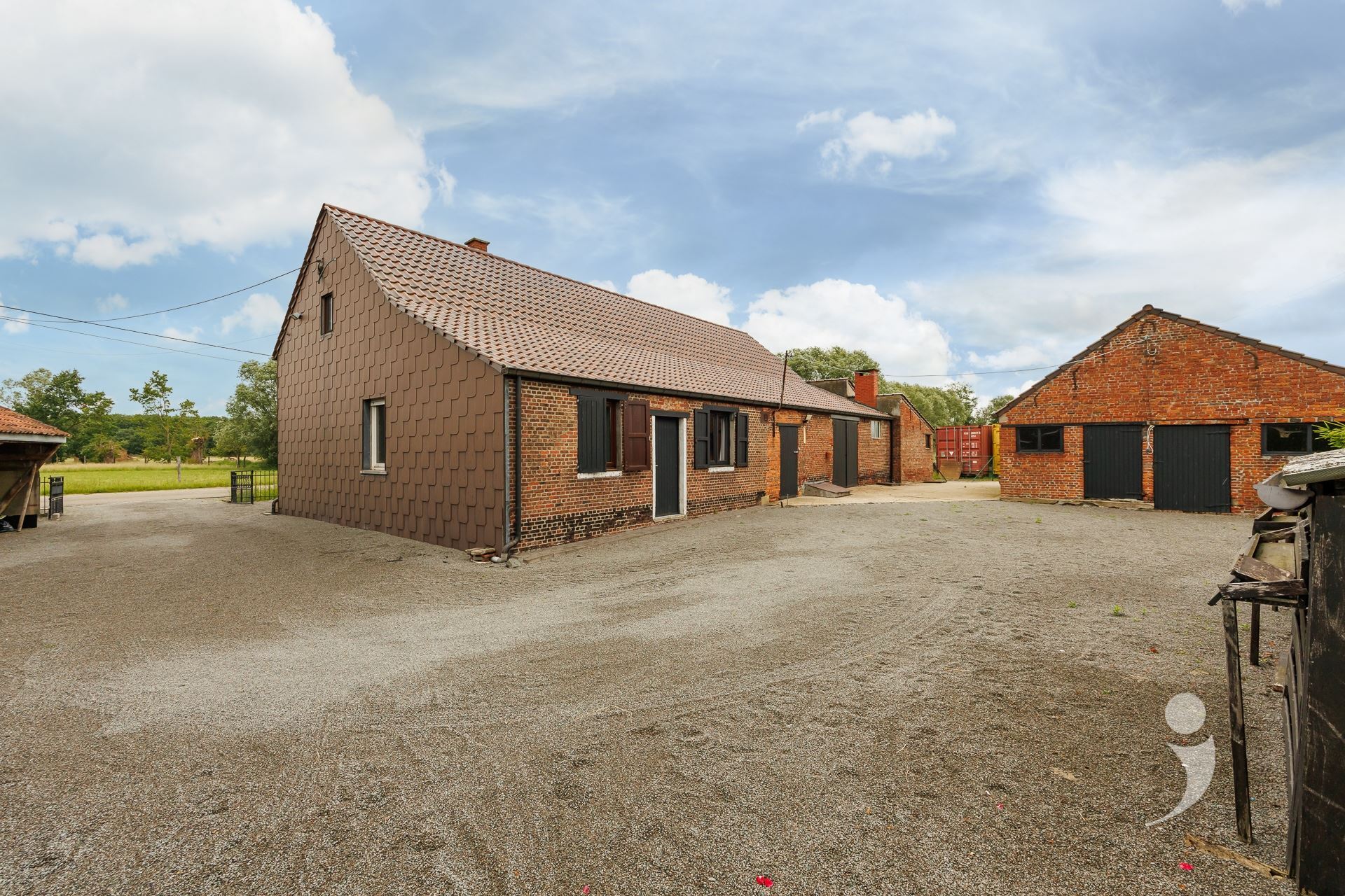 Villa/House/Farm for sale in RIJMENAM