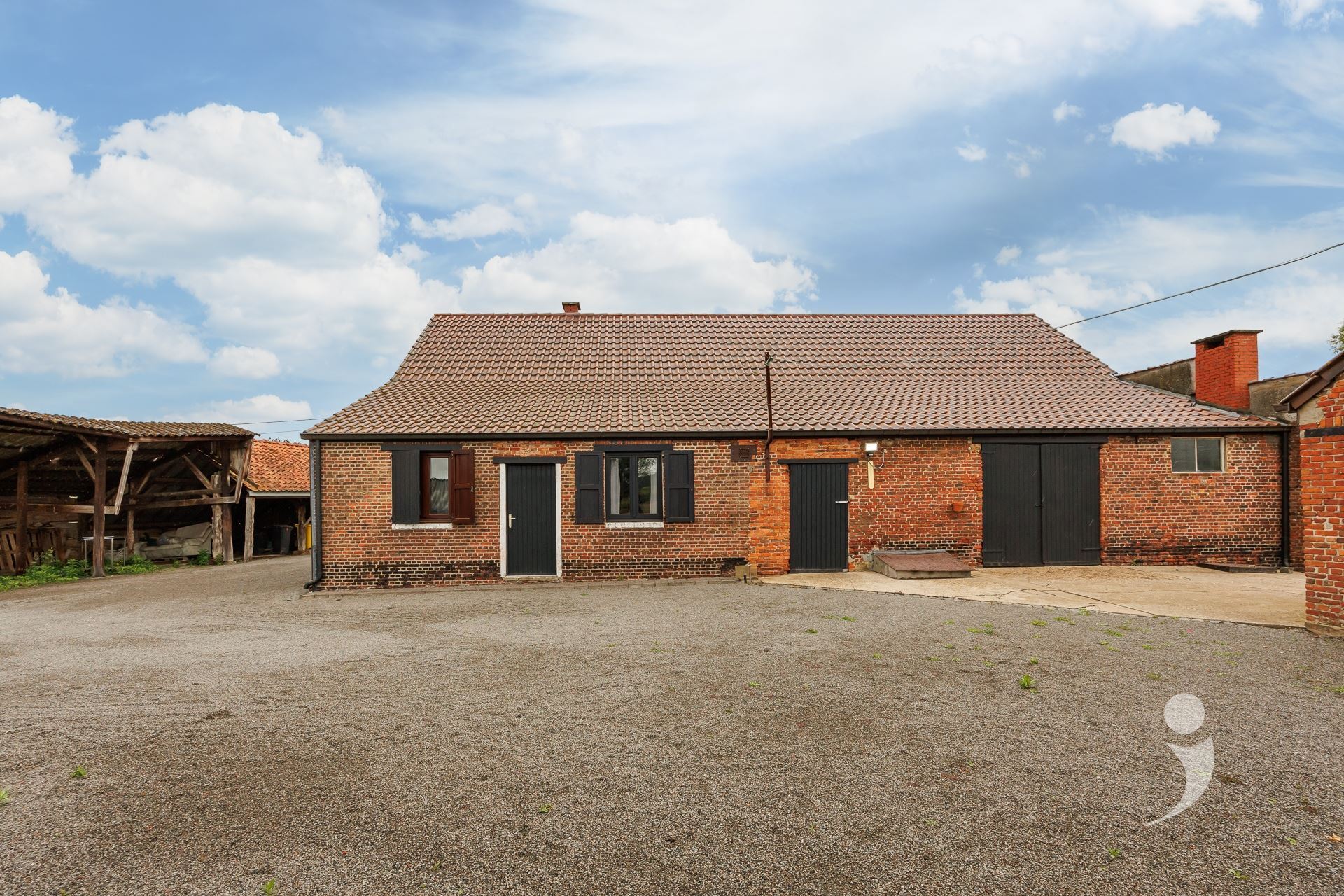 Villa/House/Farm for sale in RIJMENAM