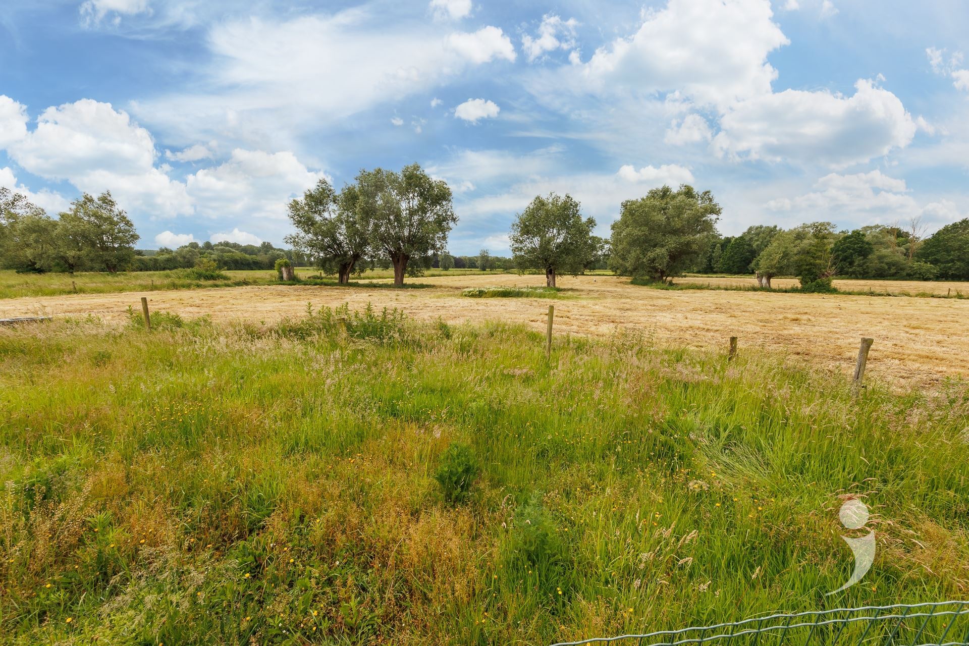 Villa/House/Farm for sale in RIJMENAM