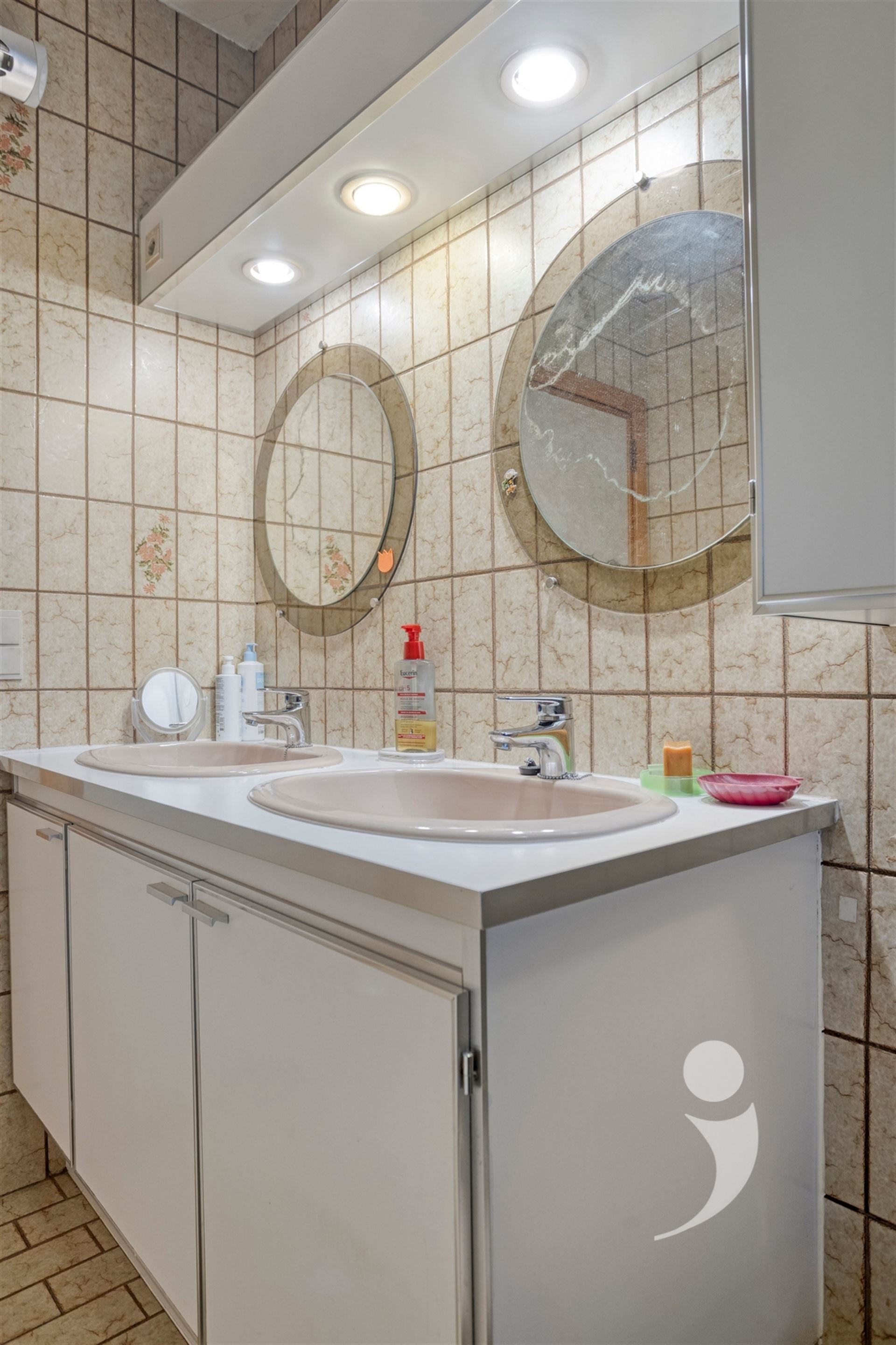 Villa/House/Farm for sale in WEZEMAAL